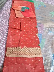 Elegant Red &amp; Green Embroidered Kurti