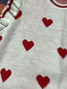 Heart Print Sleeveless Top