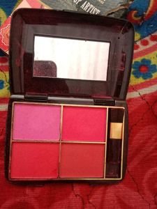 Miss Gold 4 Color Blush - Makeup Artist Series