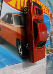 Hot Wheels 1970 Custom Plymouth Road Runner F&amp;F