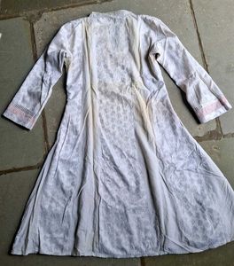 White Embroidered Kurta