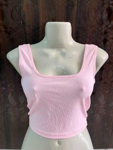 Baby pink tank top 💕