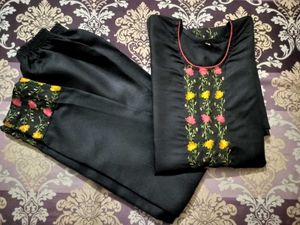 Elegant Black Kurta Set with Floral Embroidery