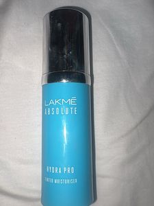 Lakme Absolute Hydra Pro Tinted Moisturiser