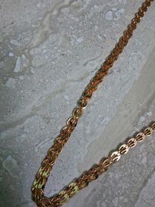 Elegant Gold Tone Chain Necklace