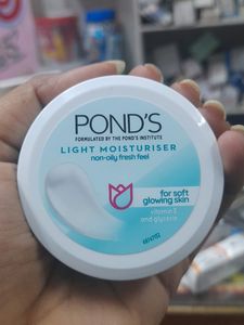 POND'S Light Moisturizer