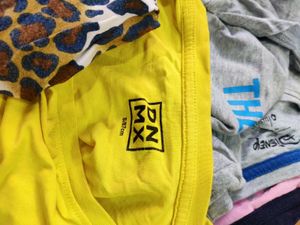 girls' Assorted T-Shirt n joggers