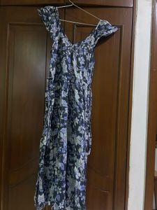 Floral Blue V-Neck Midi Dress