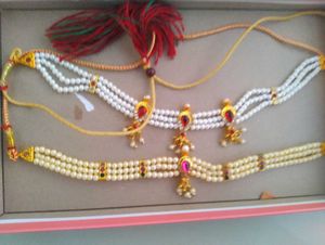 pearl necklace