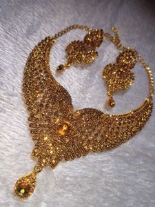Necklace Earrings Set