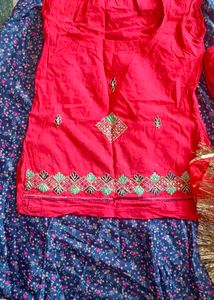combo of two Rajputi poshak
