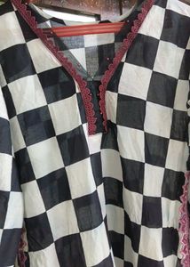 Stylish Black &amp; White Checkered Kurta Set
