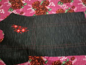 Stylish Embroidered Kurta size-L
