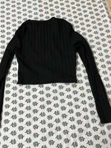 Black &amp; White Ribbed Long Sleeve crop top