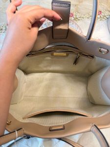 Tory Burch Tote CHECK DETAILS 100% authentic
