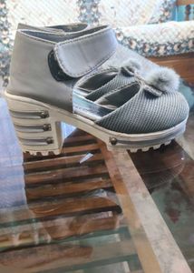 Girls heels