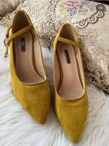 Stylish Mustard Heels