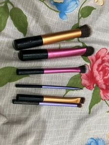 Real Techniques Makeup Brush Set Of 6