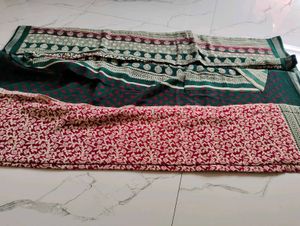 Red Floral Print Saree