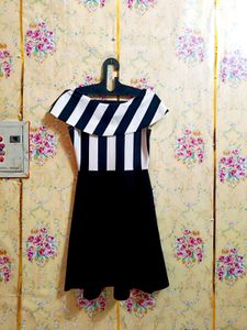 🇳🇿💫🎀Chic Black &amp; White Striped Fit &amp; Flare