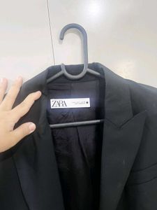 Zara Cropped Black Blazer