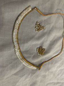 Pearl & Gold Necklace Set