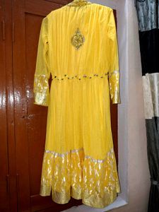 Yellow Embellished 2-Piece Festive Dress Set 💛