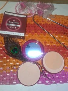 True Girls 2-in-1 Professional Compact Powder