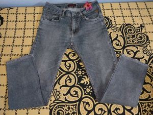 🎀Gray Wash Denim Jeans🎀