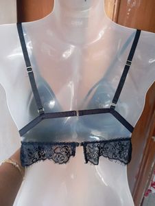 Stylish Black Lace Trim Bralette