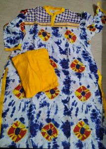 tie and dye Yellow Kurta Set with Blue Emb