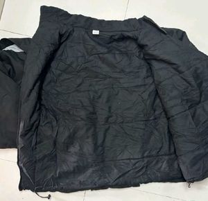 Heavy-Duty Black Puffer Windbreaker