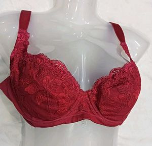 ❤️‍🔥 Elegant Red Lace Bra