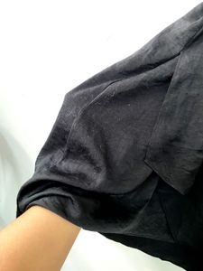 Sleek Black Sleeveless Top