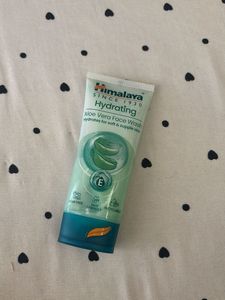 Himalaya Hydrating Aloe Vera Face Wash