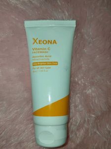 Xeona Vitamin C Face Wash