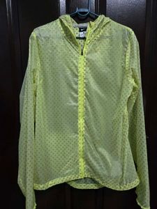 Nike Lightweight Hooded UV Running Jacket