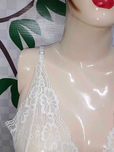 (900)Lace Bustier Crop Top