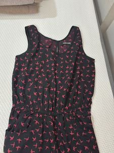 Chic Black &amp; Red Bird Print Jumpsuit