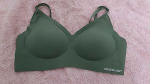 Comfortable Green Seamless jelly Bralette