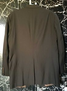 Classic Brown Blazer - Versatile Style