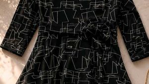 Stylish Black &amp; White Geometric Print Dress