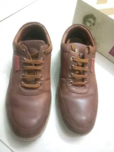 ✨💯 ORIGINAL WOODLAND CASUAL TAN  SNEAKERS 💯✨