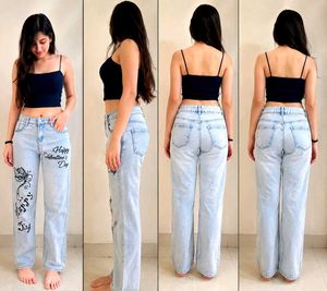 Light Wash Relaxed Fit Jeans
