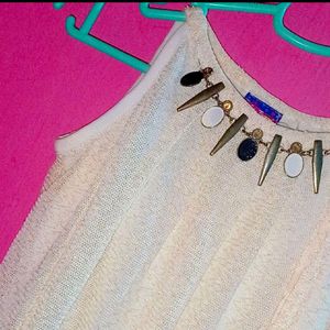 Beautiful Sleeveless Top 💕