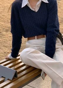 pinteresty vibe blue sweater for college outfits