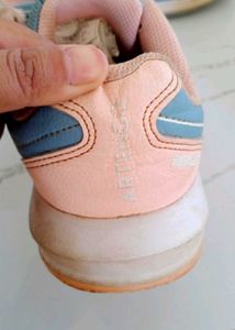 💫 Girl'sLight Blue Lace-Up Sneakers