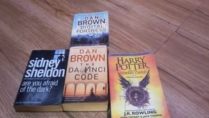 FREE ITEM (BOOK) Twilight Saga Breaking Dawn
