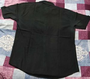 Men's Black Short Sleeve Button-Up Shirt