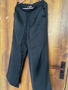 H&amp;M Black Patterned Pants